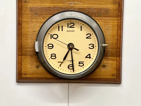 Marine Antique Ship Refurbish Lava Grey Paint Coating Seiko Quartz Wall Clock Cover