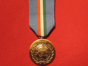 FULL SIZE UNITED NATIONS UN IVORY COAST 2 MEDAILLE MIT BAND IN NEUWERTIGEM ZUSTAND - Bild 1 von 2