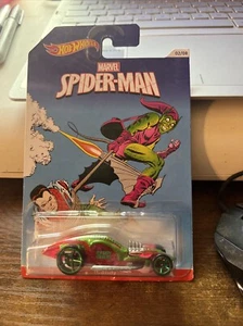 2013 Hot Wheels Marvel Spiderman #2/8 I Candy Green Goblin Transparent Red Green - Picture 1 of 3