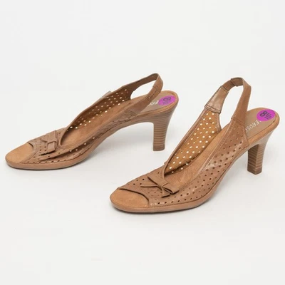 Sandalias con tacones talla 8 1/2 aerosoles tostados talla 8 1/2 nuevas con etiquetas Foto 1 de 3