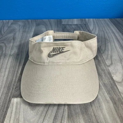 Gorra con visera Nike vintage Y2K Nike deletreada a cuadros centrales etiqueta gris años 90 Foto 1 de 4