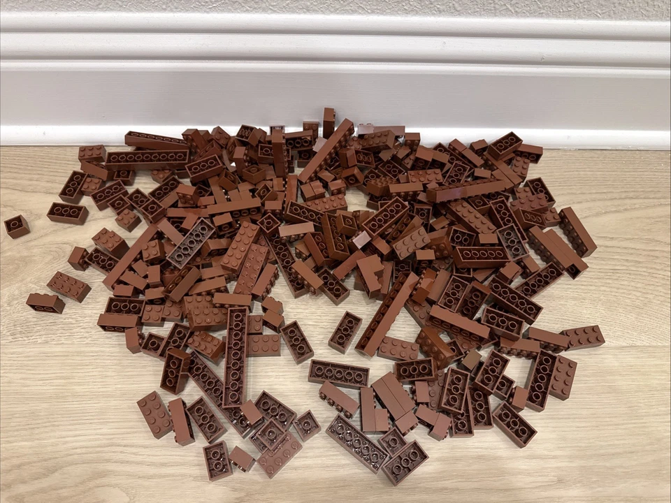 LEGO LOT OF 300 plus reddish  brown and brown 2x2 2x4 2x6 2x8 2x10 2x12 and more - Image 1 of 4