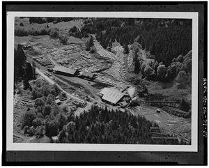 51. AERIAL VIEW OF HULL-OAKES LUMBER CO. LOOKING FROM NORTHWEST TO SOUTHEAST - Picture 1 of 1