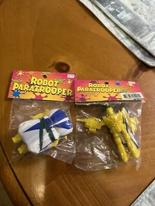 Paratchoot Robot Toys Set of 2 - Picture 1 of 4