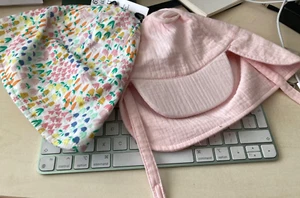 BNWOT AGE 12-24M GIRLS F&F SUMMER HATS X 2 - Picture 1 of 1