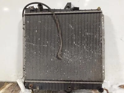 Used Radiator fits: 1998 Ford Explorer 4.0L 6-245 SOHC AT Grade A Foto 1 de 4