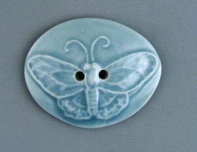 HANDCRAFED PORCELAIN BUTTON - BUTTERFLY - Image 1 of 2