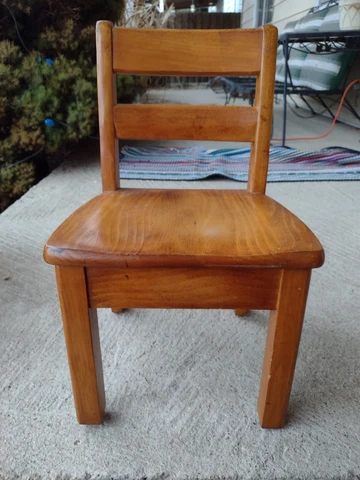 ANTIQUE CHILDRENS CHILDS PRE SCHOOL ELEMENTARY GRADE SCHOOL CHAIR Cover