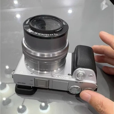 Sony Alpha A6300 Mirrorless Digital Camera 24.2MP with 16-50mm Lens Auto Focus - Image 1 of 4