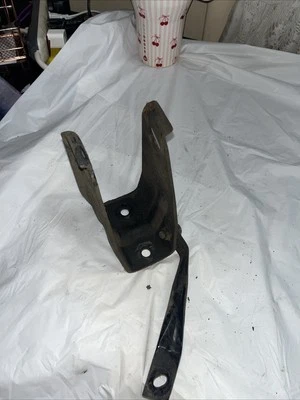 Toyota MR2 1984-1989 soporte de transmisión delantera soporte de motor manual M1 Foto 1 de 4