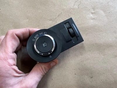 2010-2015 Chevrolet Camaro SS Headlight Switch - OEM - Изображение 1 из 3