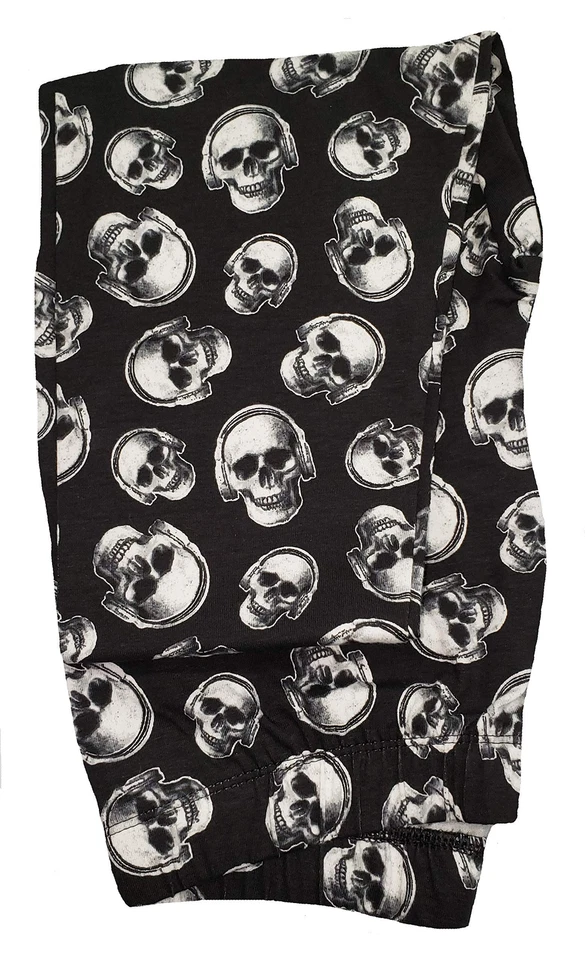 No Boundaries Skull Print Black Ankle Legging Large 11/13 Black - Image 1 of 1