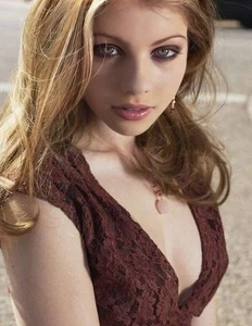 Michelle Trachtenberg | glossy borderless photo | various sizes | Fine Art Print - Picture 1 of 2