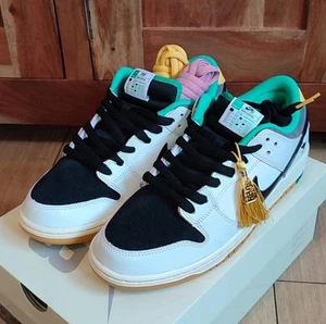 ✅NUOVO&CONFEZIONE ORIGINALE✅Orig.Nike SB Dunk Low Pro Bianco,Nero "CSEF" Tg.45,5/US 11,5 Skate - Foto 1 di 5