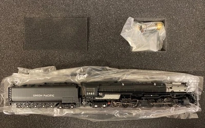 N Scale Athearn DCC Sound 22923 Challenger 4-6-6-4 Union Pacific UP #3985 Loco - Image 1 of 4