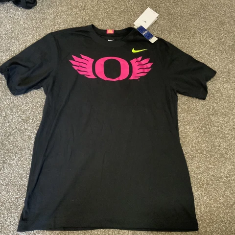 Nike Oregon Ducks Cancer  Awareness Pink Black Shirt Men’s Size: 2XL NWT 2022 Cover