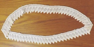 ANTIQUE VICTORIAN CROCHET LACE ECRU TRIM 1 3/4 x 42"  family estate liquidation - Picture 1 of 5