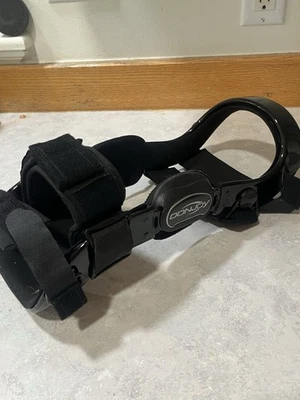 DONJOY Armour Forcepoint Fourcepoint 护膝 ACL MCL 右膝 S 码? — 第 1/4 张图片