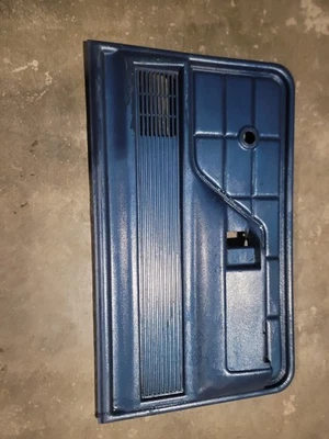 73-79 Ford F100 F150 F250 78 79 Bronco Door Panel RH Passenger BLUE Manual 1979 Foto 1 de 4