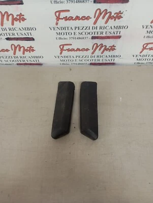 Coppia pedalini posteriori Aprilia Sportcity Cube 250 anno 2008 2013 Foto 1 de 4