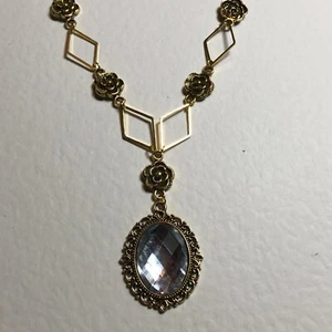 COLLAR COLGANTE DORADO PL CRISTAL ACRÍLICO TRANSPARENTE DIAMANTE VICTORIANO DR NL - Imagen 1 de 7