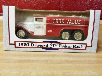 ERTL #9513 1930 Diamond T Tanker Bank 1/34 Scale Die-Cast Metal Rubber Tires - Image 1 of 4