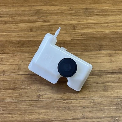 2015-2025 Audi Q3 A3 S3 RS3 TT Brakes Master Cylinder Reservoir 5Q1611301G OEM - image 1 of 4