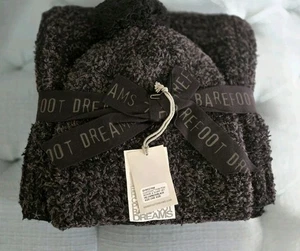 Nwt Barefoot Dreams Cozychic Pom Pom Beanie Hat and Scarf Set Carbon/Black - Picture 1 of 4
