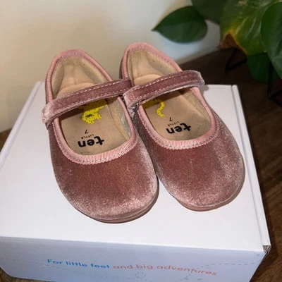Ten Little Kids 7 Dusty Rose Velvet Ballet Flats Mary Jane Shoes Size 7 - Image 1 of 4