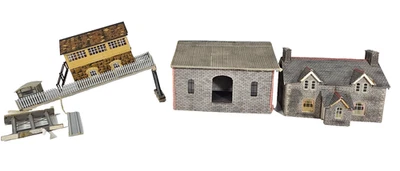 Metcalfe Set of 3x Houses Model Number PN115 R503 OO/HO Footbridge Card Kit Box - Image 1 of 4