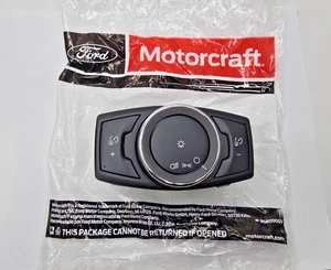 [Motorcraft SW-6865] Genuine Original Headlight Switch for 2015-19 Ford Transit - Picture 1 of 2