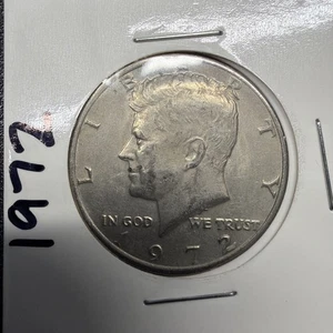 1972 Half Dollar Kennedy 50 Cent US Currency Coin, No Mint Mark - Picture 1 of 2