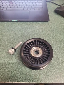 Polea loca correa serpentina motor Land Rover 3.0 5.0 LR106769 - Imagen 1 de 1