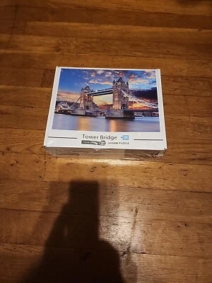Tower Bridge 1000 Piece Jigsaw Puzzle Toyz Street ( Sealed) - Image 1 of 4