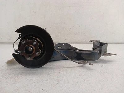 Conjunto de brazo de control inferior principal pasajero trasero Nissan Juke 11-17 AWD OEM 555011KD0A Foto 1 de 4