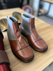 The Mandalorian Din Djarin Stiefel - Bild 1 von 3