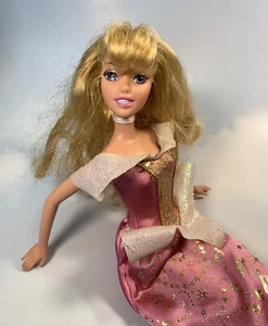 Muñeca Disney Princesa Bella Durmiente 2009 Princesa Brillante R4841 - Imagen 1 de 3