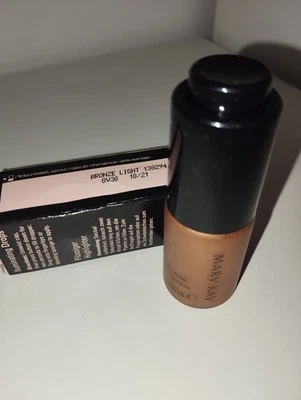 Illuminating Drops Flüssiger Highlighter bronze Light  - Bild 1 von 2