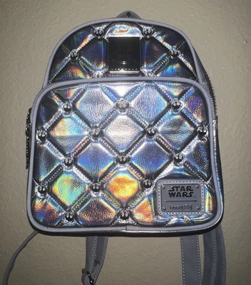 Mochila Loungefly Star Wars Empire 40 Aniversario Acolchada Iridiscente Foto 1 de 4