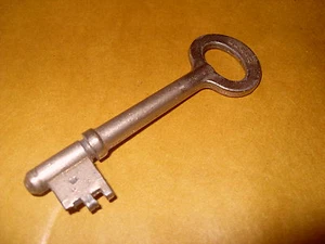 Legge No.R6 Key - As Photo - Picture 1 of 1