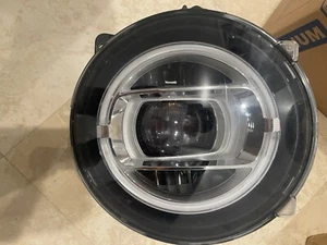 19 20 21 22 2019-2022 MERCEDES-BENZ G-CLASS W463 G550 G63 AMG LED HEADLIGHTS OEM - Picture 1 of 12