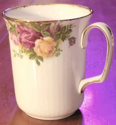 Taza(s) Royal Albert Old Country Roses Fine Rib Inglaterra Múltiples Excelente Foto 1 de 3