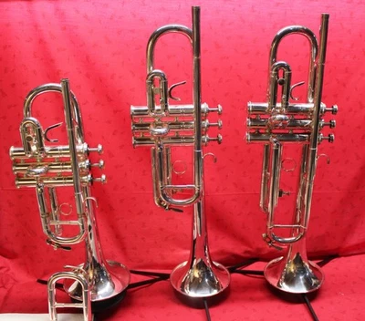 Kit de trompeta profesional, Bb, C y Eb, estrella monopolo Couesnon, como nuevo, ~ años 80 Foto 1 de 4
