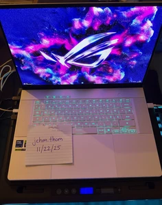 ASUS ROG Zephyrus G16 RTX 5080 32 GB RAM Intel Core Ultra 9 285h OLED 240Hz - Picture 1 of 8