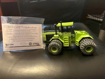 1/32 2012 National Farm Toy Show ERTL Steiger Tiger KP-525 - Image 1 of 4