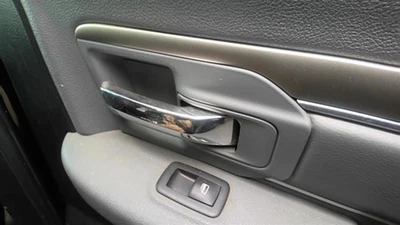 RAM1500 2014 manija de puerta interior 29515500 Foto 1 de 4