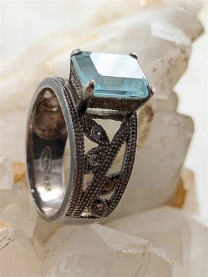 Avon RJ Vintage Sterling Blue Gemstone Floral Band Ring Size 7.5 - 5.6 Grams - Image 1 of 4