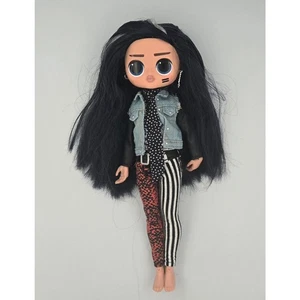 LOL Sorpresa OMG Punk Grrrl Muñeca de Moda Viene con Conjunto Tiene Defecto de Pelo - Imagen 1 de 11