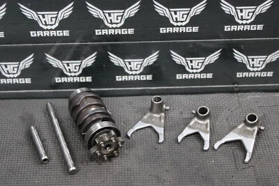 88-90 YAMAHA YZ125 OEM MOTOR TRANSMISIÓN HORQUILLAS DE CAMBIO DE MARCHAS 1LX-18513-01-0 Foto 1 de 4