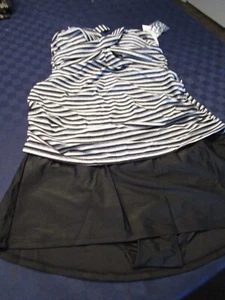 NWT LIZ LANGE MATERNITY 2 PIECE TANKINI SWIM BATHING SUIT BLACK STRIPE SMALL - Picture 1 of 3